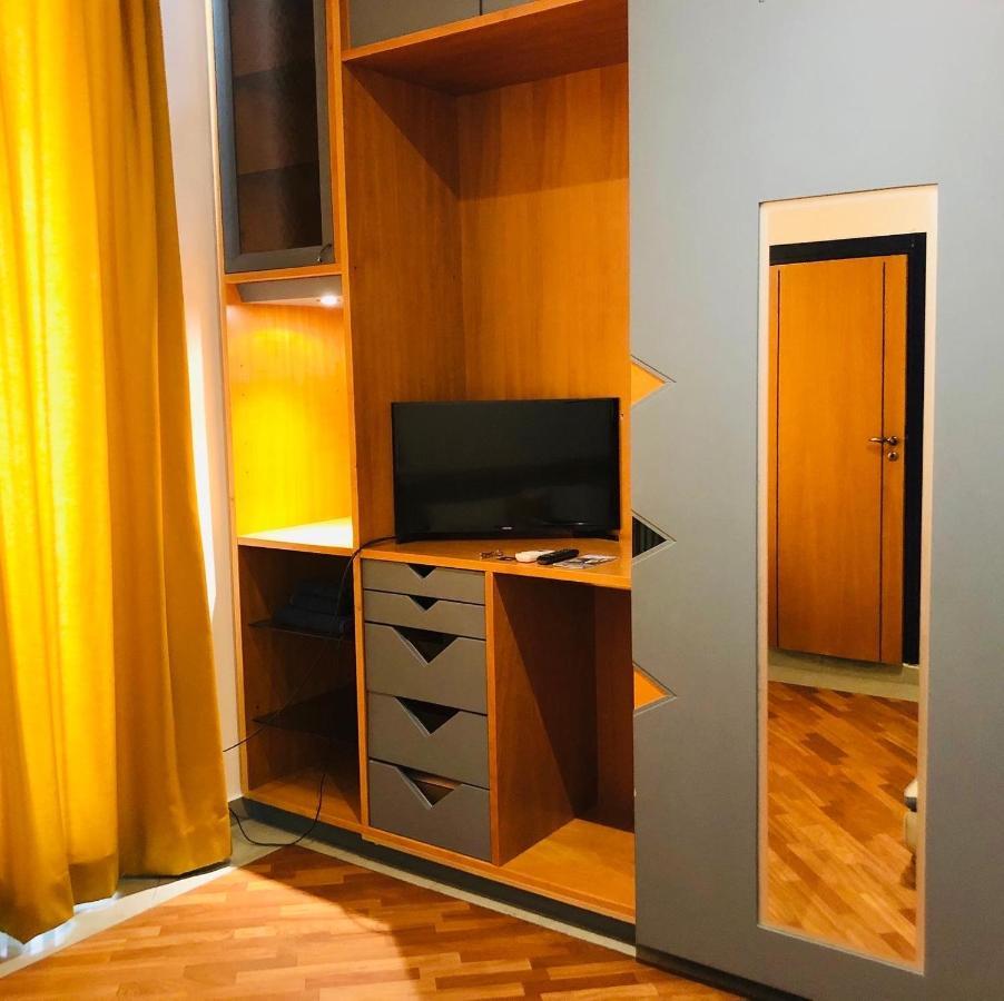 Santa Maria La Nova 21 Rooms&Suites Nápoles Exterior foto