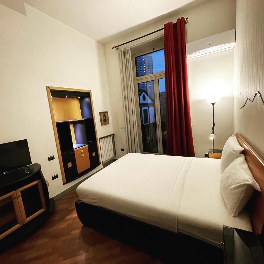 Santa Maria La Nova 21 Rooms&Suites Nápoles Exterior foto